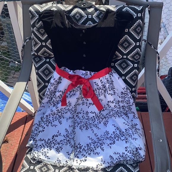 Child Christmas Dress - Picture 2 of 3